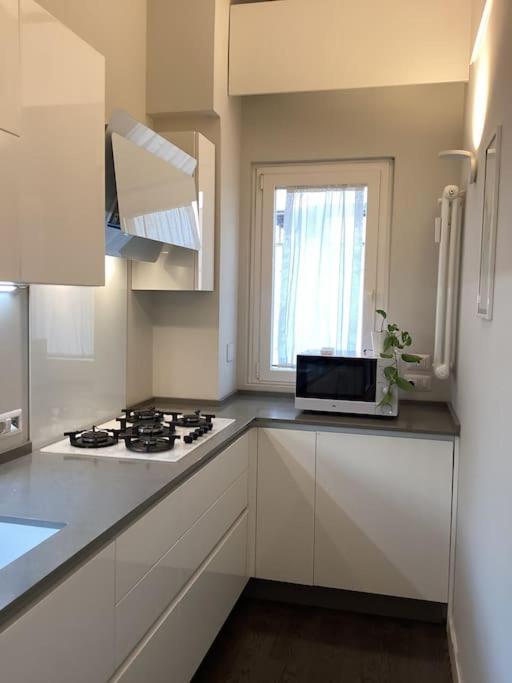 Apartment Elegant Metro A - By Openroma Rom