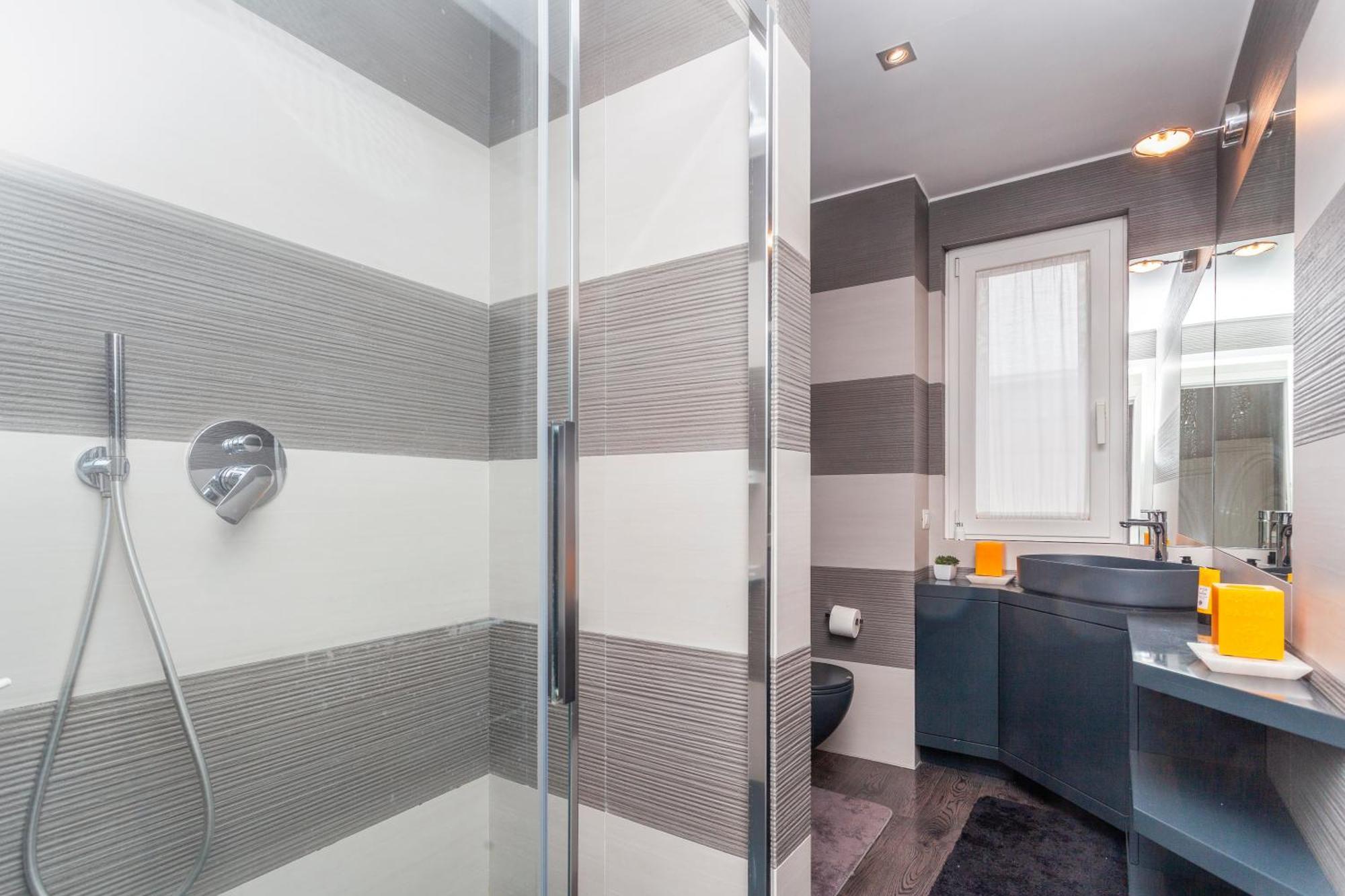 Apartment Elegant Metro A - By Openroma Rom
